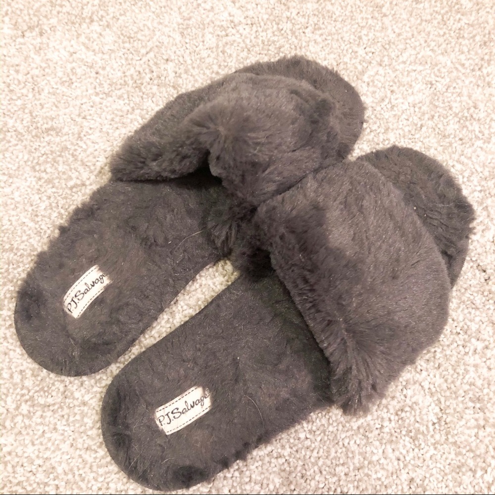 PJ Salvage gray slippers - never worn!